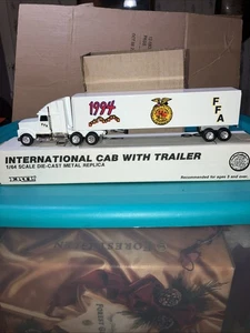 Ertl International Cab with Trailer 1st Toy Show 1994 Line Mountain FFA RARE - Bild 1 von 24