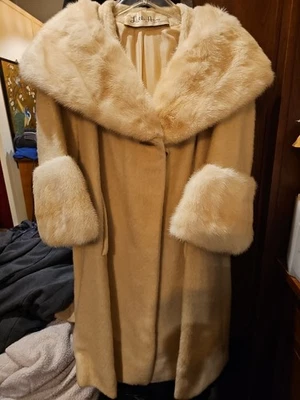  Lilli Ann Paris San Francisco Swing Coat Mink Fur Beige Mohair Great Condition - Image 1 of 4