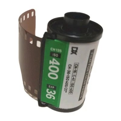 Película Fujifilm 400 35 mm 1 rollo 36 exp   Foto 1 de 3