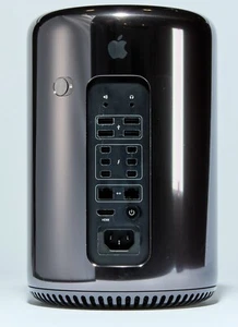 Apple Mac Pro 2013 4 Core 3.7GHz D500 64GB 1TB SSD - Very Good - Afbeelding 1 van 10