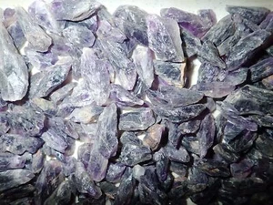 Dark Amethyst Crystal from Brazil 0.5 to 6.6 g Small size Pieces 0.5 Kg Lot - Picture 1 of 12