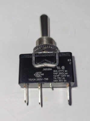 Interruptor de palanca de encendido-apagado Arcoelectric C3920BAAAA SPDT Foto 1 de 4