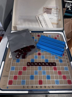 Vintage 1977 Scrabble Deluxe Edition Turntable Complete Selchow & Righter USA - Image 1 of 4