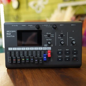 ZOOM R12 8track Multi Track Recorder with 2.4-inch Touch Screen - Picture 1 of 14