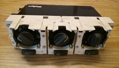 Klima-Bedienteil Volvo S40 V40 nur 99-00 Klimabedienteil ECC Heizungsregler - Bild 1 von 2