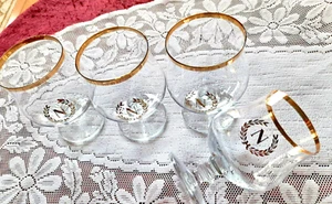 Gläser - 4 Gläser - Licör/Apperetif+mit Goldrand und gold Emplem N *****TOP - Bild 1 von 7