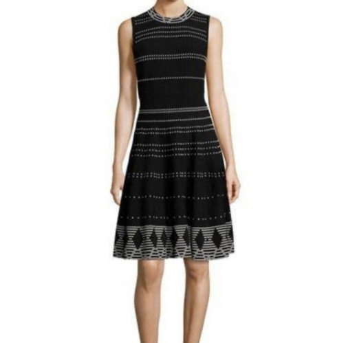 Mini abito kate spade bianco e nero testurizzato aderente e svasato. Taglia Large