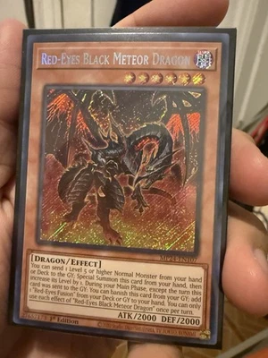 Yugioh! Red-Eyes Black Meteor Dragon MP24-EN107 Secret Rare Misprint 1st Ed - Image 1 of 3