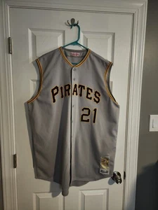 100% Authentic Vintage Roberto Clemente Mitchell & Ness Pirates Jersey Sz 3XL - Picture 1 of 4