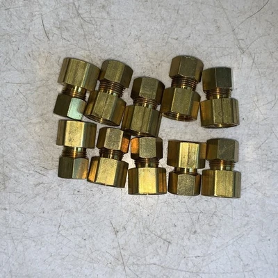 10 PCs of 5/8" Female x 1/2" Male  Brass Adapter Fittings - Image 1 of 4