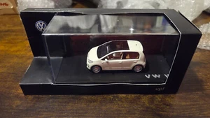 Volkswagen Up Prototipo VW Looksmart 1:43 Limited edition - Foto 1 di 4