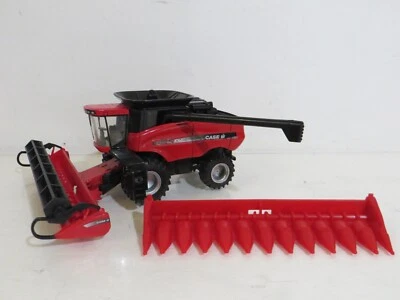ERTL 1/64 CASE IH AFX8010 COMBINE W CORN & GRAIN HEADS - Image 1 of 4