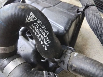 Porsche Boxster 982 2022 Petrol engine water coolant pipe hose 982121030 - Image 1 of 2