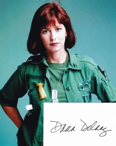 Dana Delany - China Beach - Amas de casa desesperadas - TARJETA DE ÍNDICE FIRMADA + FOTO - Imagen 1 de 4