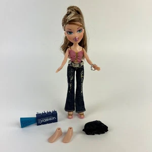 Bratz MGA Mode Puppenkopf Spiele Rina blond braun mit Kleidung Gelenkspielzeug - Bild 1 von 5