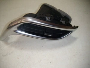 2018 - 2019 CHEVY EQUINOX LEFT SIDE A/C AIR VENT P/N 84211438 - Bild 1 von 3