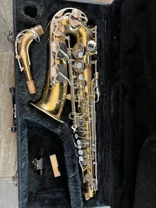 Yamaha YAS-23 Alto Saxophone with case and mouthpiece. Made in Japan - Picture 1 of 16