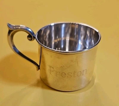 Taza de bebé Gorham Sterling Child’s de colección con monograma PRESTON plata 1672  Foto 1 de 4