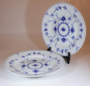 2 Teller #176 - blau geriffelt - Royal Copenhagen - schlichte Spitze - 1:. Qualität - Bild 1 von 5
