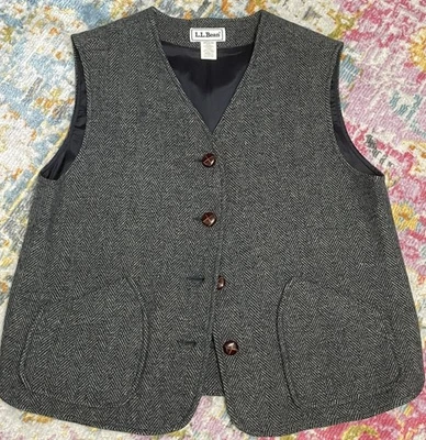 L.L. Bean Signature Green/Blue  Wool Herringbone Vest with Leather Buttons M - Image 1 of 4