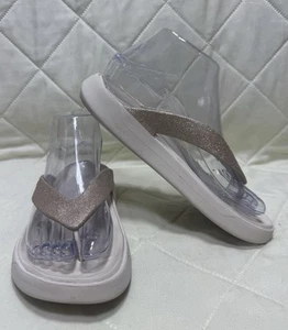 Crocs Getaway Glitter Flop Women's Size 7 Flip Flop Sandals - Picture 1 of 7