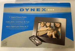 New Dynex 7 inch Digital Picture Frame - Picture 1 of 5