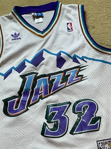 Vintage 90s Adidas Hardwood Classics Utah Jazz #32 Karl Malone Jersey Small +2" Cover