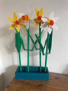 Espositore per LEGO Daffodil 40747 fioriera/scatola da finestra - Foto 1 di 8