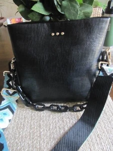 "Pretty Simple" Crossbody Purse Bag Soft Vegan Leather SW Strap Womens Fashion - Picture 1 of 5