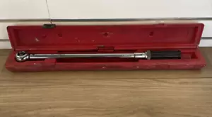 K-D Tools 1/2" Drive Micrometer 2952 Torque Wrench with Case - Picture 1 of 10
