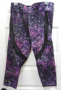 VGUC Crush Purple & Black Mesh Insert Capri Leggings - Plus 1X - Picture 1 of 3