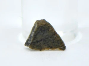 0,192 g Brecha de Basalto Lunar - Tipo de Meteorito Lunar Raro - METEORITO SUPERIOR - Imagen 1 de 4