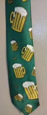 St Patrick's Day Tie Irish Beer Mugs Shamrocks Novelty Green Necktie New  - Image 1 of 4