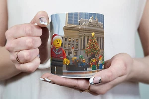 ⭐️️Lego Christmas Scene Mug: New York Public Library | NYC | New York⭐️️ - Picture 1 of 5