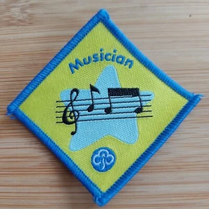 UK Girlguiding Brownie Badge 2003 - 2019 Musician - Picture 1 of 1