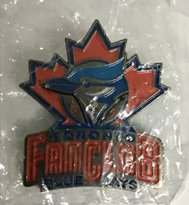 RARE VINTAGE 1999 Toronto Blue Jays Fan Club Lapel Pin MLB - Picture 1 of 5
