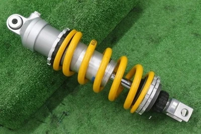 Amortisseur arrière Ohlins YA335 pour Yamaha MT-09 / FZ-09 / XSR900 2014-2020 - Photo 1/4