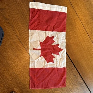 Pequeña bandera canadiense 26 x 12 pulgadas nylon - Imagen 1 de 2