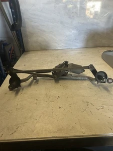 2013 TOYOTA VERSO Mk2 Front Wiper Motor With Linkage - Picture 1 of 6