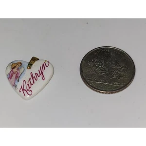Kathryn herzförmiger Ofen gebrannter Porzellan Metallbügel Anhänger ~ Engel Grafik - Bild 1 von 3