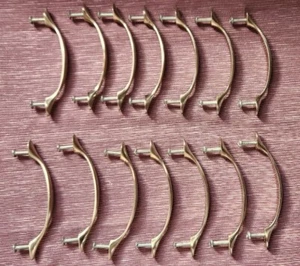 Silver Drawer Pulls. 14 Drawer Handles With Screws. Chrome. - Imagen 1 de 15