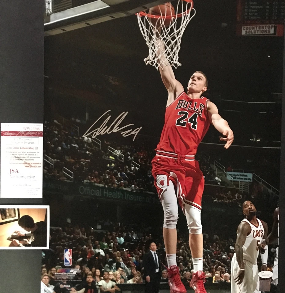 Lauri Markkanen Chicago Bulls Autographed Signed 16x20 Photo JSA WITNESS COA - Image 1 of 1