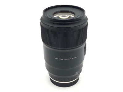 Near Mint Tamron 90mm F/2.8 Di III MACRO VXD F072 Lens For Sony E-Mount #S022 - Image 1 of 3