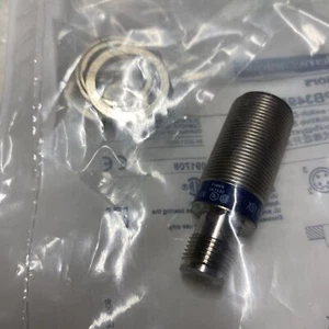 Telemecanique XS1N18PB349D Silver Inductive Proximity Switch Sensor - Picture 1 of 6