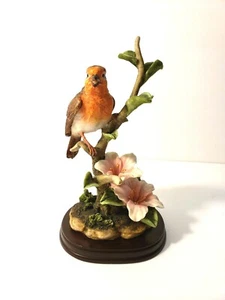 Montefiori collection Bird statue - Picture 1 of 5