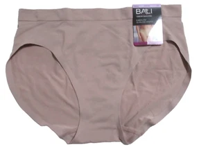 NEW BALI 6 MEDIUM HIPSTER DFELS4 COMFORT REVOLUTION EASYLITE TAUPE NYLON PANTIES - Picture 1 of 4
