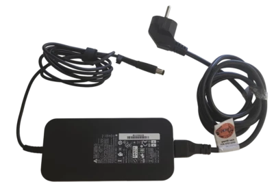 Netzteil Delta ADP-120 RH D 19V 6.32A 120W Ladegerät - Bild 1 von 3