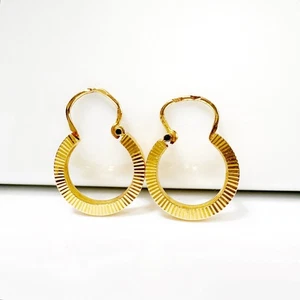 Vintage 18k Gold Hoop earrings - Picture 1 of 11