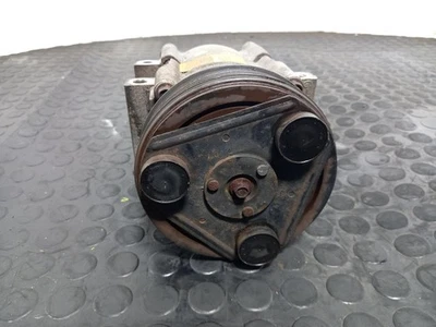 Compresor de aire acondicionado Aston Martin DB7 1994-2003 5,9 L AM02  Foto 1 de 4