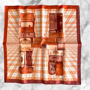 Sciarpa Hermès Carre 45 H EN VOYAGE arancione seta bianca 100% etichette in scatola mai usata rara - Foto 1 di 6
